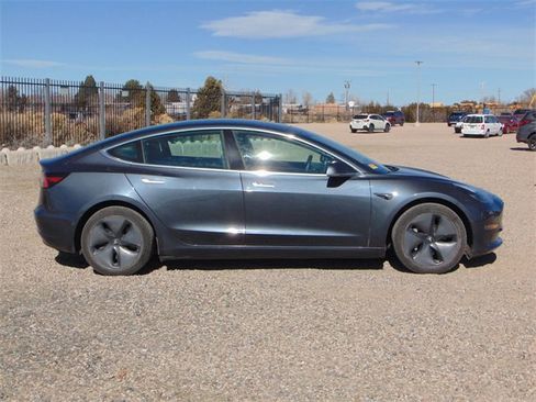 Used 2019 Tesla Model 3 Long Range image 3
