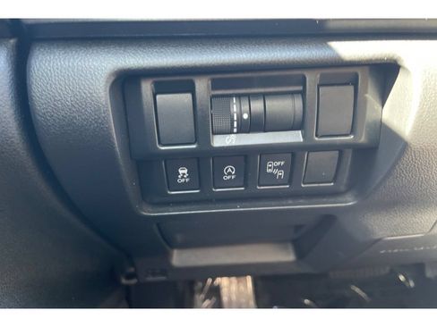 Used 2023 Subaru Crosstrek 2.5i Sport w/ Popular Package #3 AWD/4WD image 39