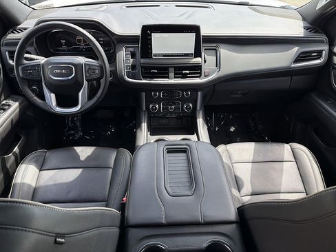 Used 2024 GMC Yukon SLT RWD image 19