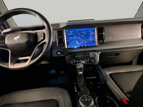 Used 2024 Ford Bronco Black Diamond AWD/4WD image 13