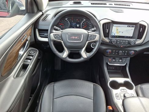 Used 2018 GMC Terrain Denali w/ Advanced Safety Package image 11