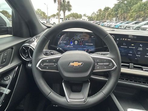 New 2026 Chevrolet Equinox LT w/ Convenience Package II image 18