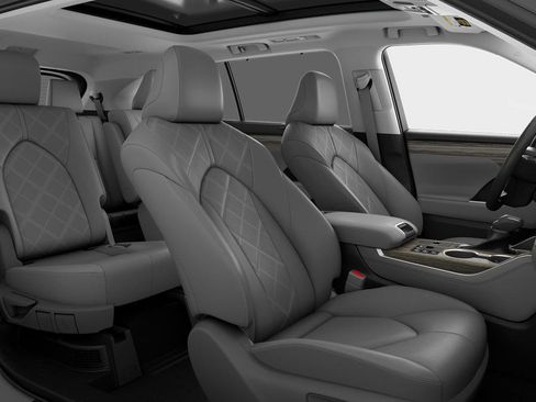 New 2026 Toyota Highlander Platinum image 34
