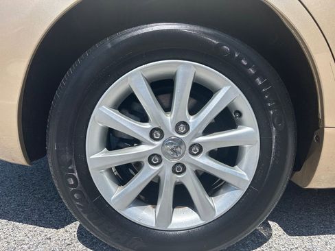 Used 2011 Toyota Camry XLE w/ XLE Extra-Value Pkg #2 FWD image 3