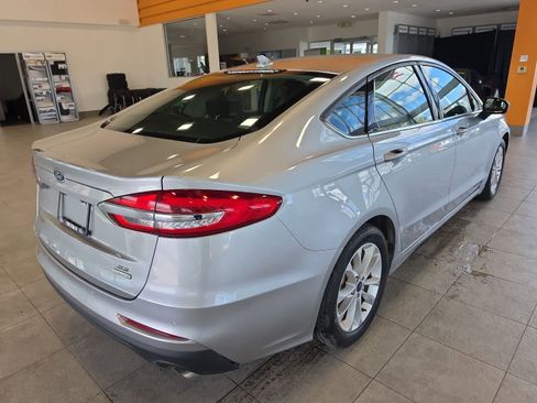 Used 2020 Ford Fusion SE FWD image 7