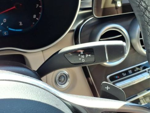 Used 2020 Mercedes-Benz GLC 300 4MATIC image 31