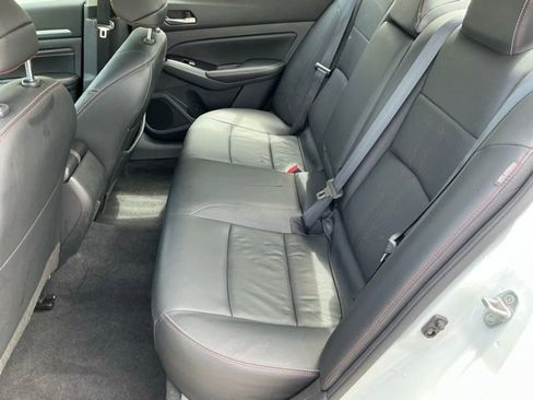 Used 2023 Nissan Altima 2.5 SR w/ SR Premium Package AWD/4WD image 12
