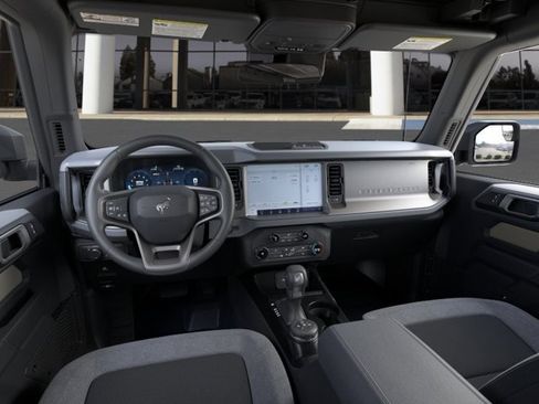 New 2026 Ford Bronco 2-Door AWD/4WD image 9