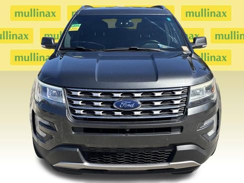 Used 2017 Ford Explorer Limited image 14