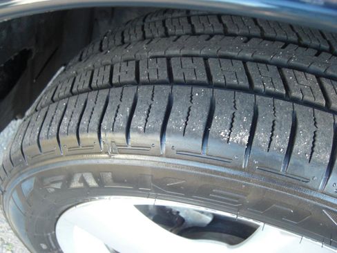 Used 2008 Mitsubishi Outlander XLS image 5