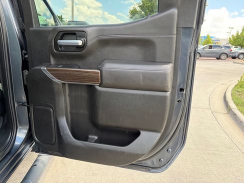 Used 2021 Chevrolet Silverado 1500 LT Trail Boss w/ Bed Protection Package AWD/4WD image 18