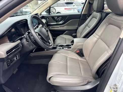 Used 2025 Lincoln Corsair Grand Touring w/ Equipment Group 302A image 21