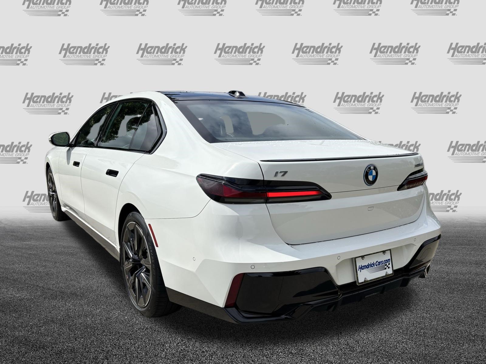 Certified 2024 BMW i7 xDrive60 AWD/4WD image 9