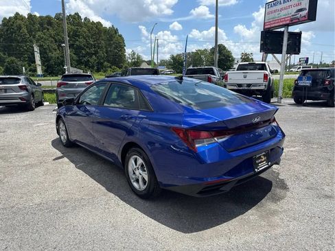 Used 2021 Hyundai Elantra SE FWD image 7