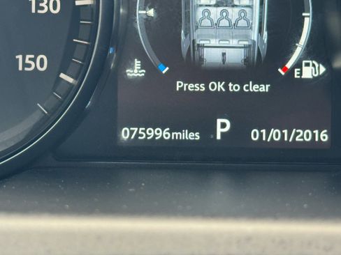 Used 2019 Land Rover Discovery Sport HSE image 16