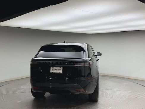 Certified 2026 Land Rover Range Rover Velar Dynamic SE image 3