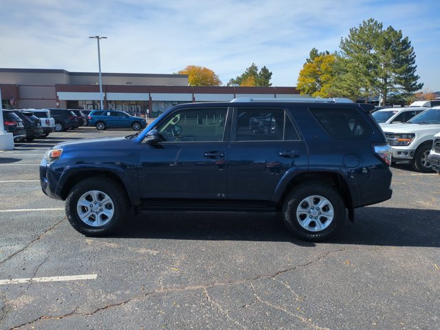 Used 2016 Toyota 4Runner SR5 AWD/4WD image 9