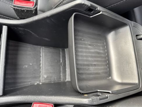 Used 2024 Hyundai Kona Limited FWD image 29