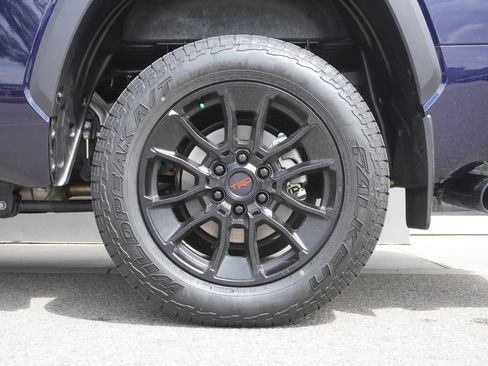 Used 2025 Toyota Tundra Limited w/ TRD Off-Road Package AWD/4WD image 36