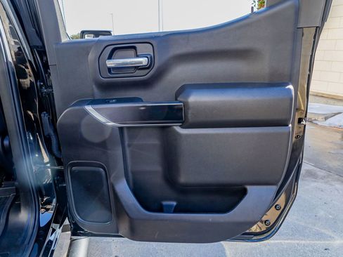 Used 2022 Chevrolet Silverado 1500 Custom Trail Boss w/ Midnight Edition image 38