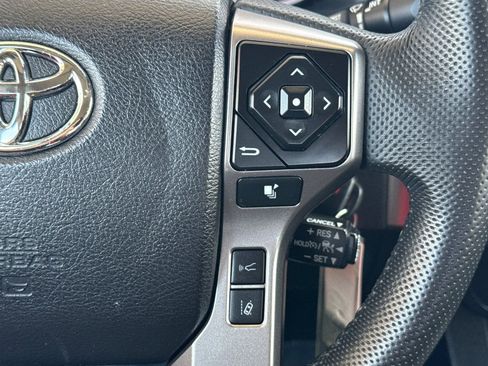 Used 2022 Toyota Tacoma SR5 RWD image 27