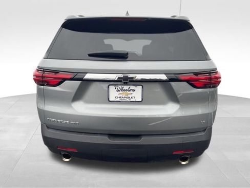 Used 2023 Chevrolet Traverse LT image 4