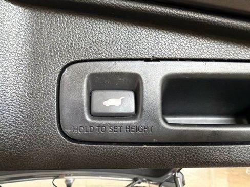 Used 2017 Honda CR-V Touring image 14