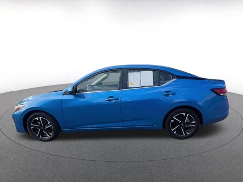 Used 2025 Nissan Sentra SV FWD image 7