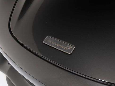 Used 2025 McLaren 750S Spider RWD image 40