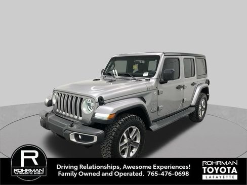 Used 2019 Jeep Wrangler Unlimited Sahara w/ LED Lighting Group AWD/4WD image 2