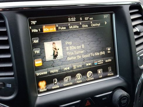 Used 2017 Jeep Grand Cherokee Altitude image 14