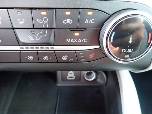 Certified 2024 Ford Escape Active AWD/4WD image 27