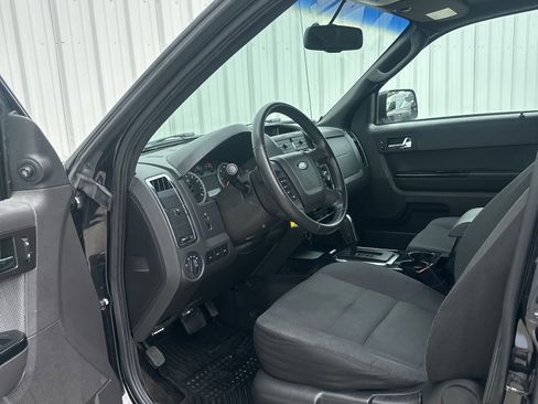 Used 2011 Ford Escape XLT w/ 202A Rapid Spec Order Code image 10