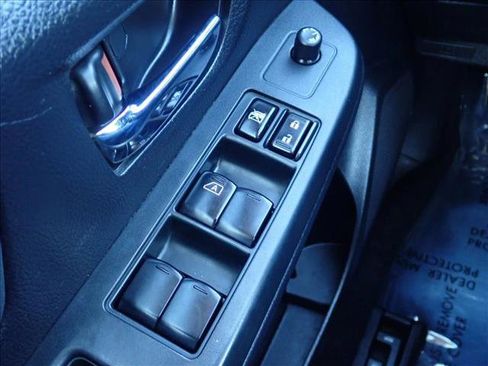 Used 2012 Subaru Impreza 2.0i Premium image 18