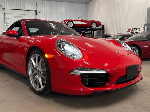 Used 2014 Porsche 911 Carrera 4S AWD/4WD image 13