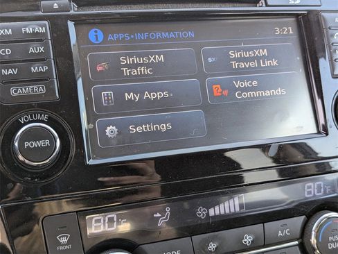 Used 2014 Nissan Rogue SV w/ SV Premium Package image 10