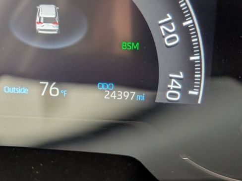 Used 2024 Toyota RAV4 XLE Premium w/ Weather Package FWD image 21
