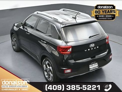 Used 2023 Hyundai Venue SEL w/ Cargo Package FWD image 18