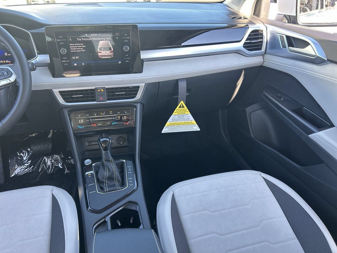 New 2026 Volkswagen Taos SE FWD image 12