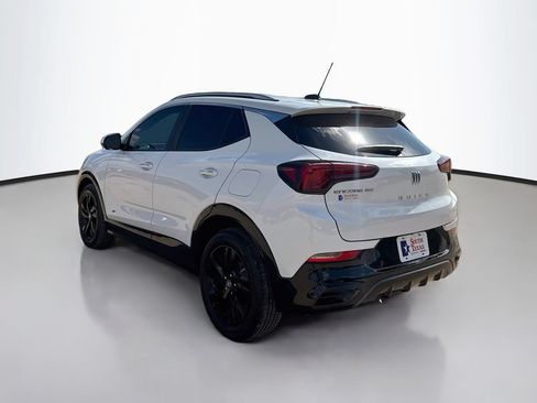 Used 2025 Buick Encore GX Sport Touring w/ Advanced Technology Package FWD image 5