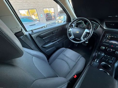 Used 2017 Chevrolet Traverse LT w/ Style and Technology Package AWD/4WD image 44
