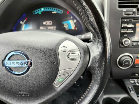 Used 2017 Nissan Leaf S image 12