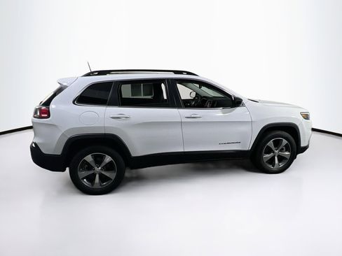Used 2022 Jeep Cherokee Limited w/ Mopar Interior Package image 4