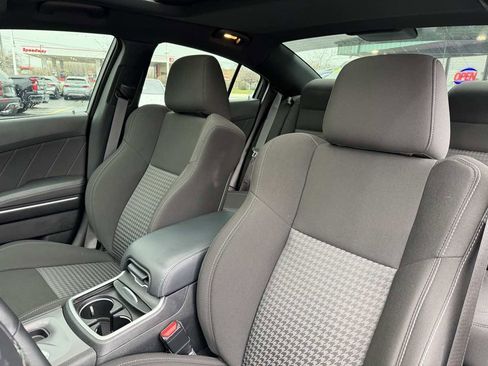 Used 2023 Dodge Charger Scat Pack w/ Technology Group image 38