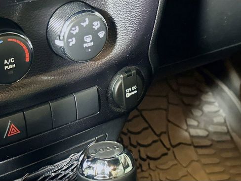 Used 2016 Jeep Wrangler Sport image 24