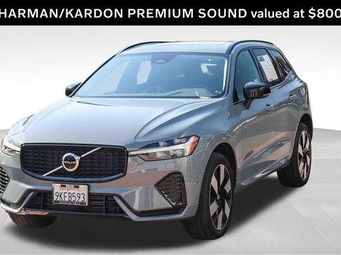 Used 2024 Volvo XC60 T8 Plus w/ Protection Package Premier AWD/4WD image 3