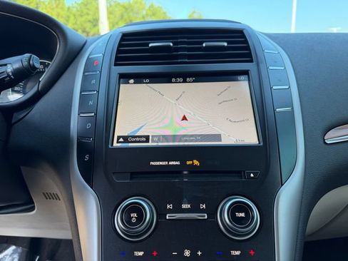 Used 2019 Lincoln MKC Select w/ Select Plus Package FWD image 21