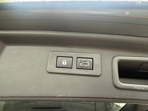 Certified 2024 Subaru Forester Premium AWD/4WD image 27