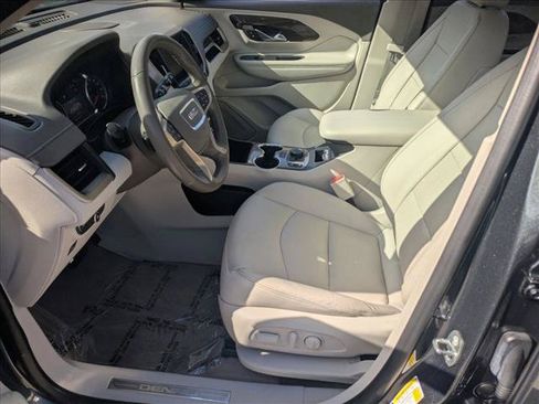 Used 2019 GMC Terrain Denali w/ Advanced Safety Package FWD image 13