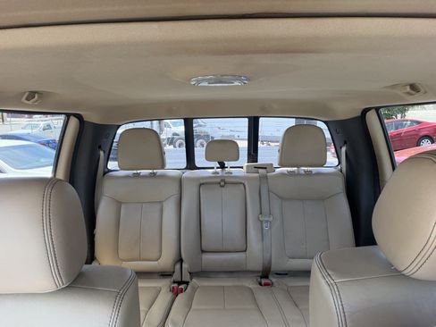 Used 2014 Ford F150 Lariat w/ Equipment Group 502A Luxury RWD image 28